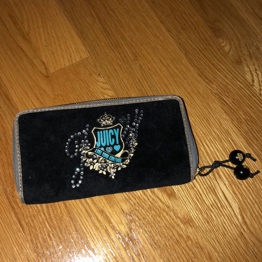 Juicy Couture black wallet